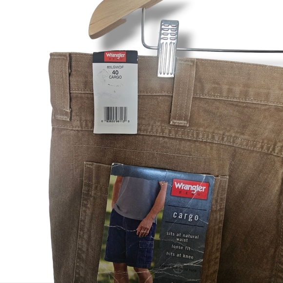 Wrangler Cargo Shorts Mens Size 40 Tan Denim Pockets 9.5” Inseam Cotton NEW - Picture 5 of 9